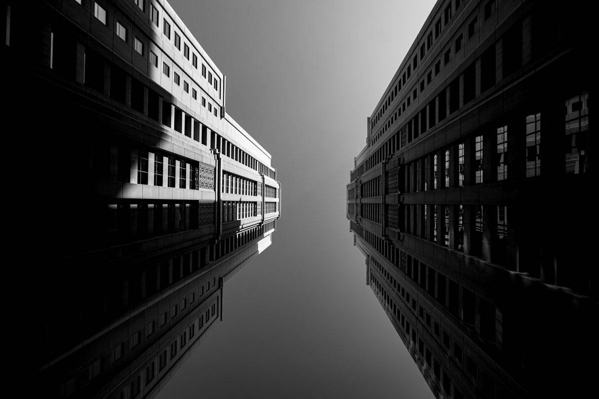 High Building's of Dubai - TRVL LOVR Online Shop