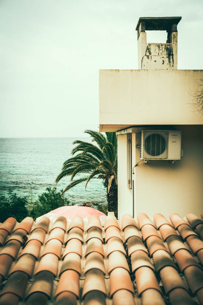 Living ' next to the Sea - TRVL LOVR Online Shop