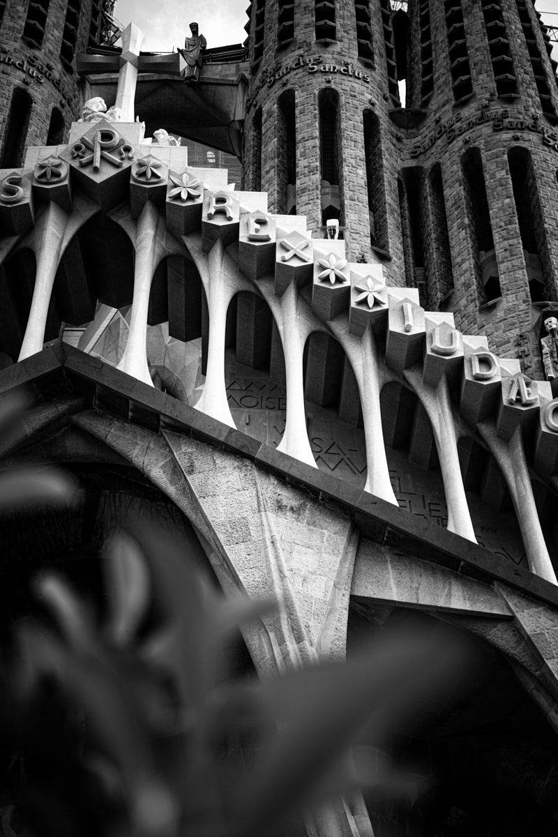 Basílica i Temple Expiatori de la Sagrada Família - TRVL LOVR Online Shop