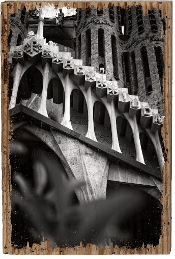 Basílica i Temple Expiatori de la Sagrada Família - TRVL LOVR Online Shop