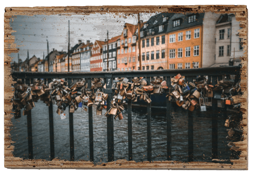 Love is the Key - TRVL LOVR Online Shop